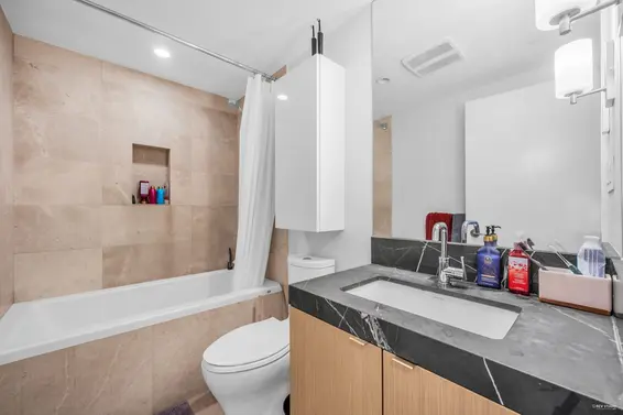 2101 125 East 14th Street, North Vancouver For Sale - image 5