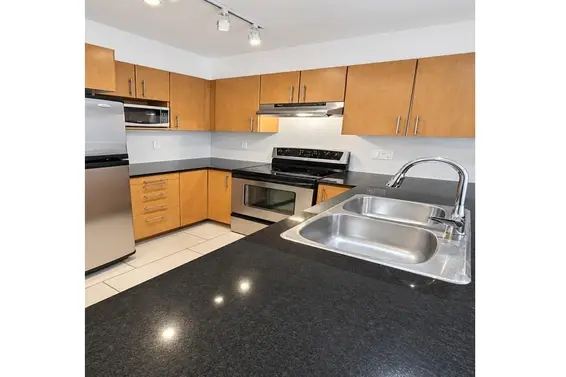 408 1633 Mackay Avenue, North Vancouver For Sale - image 3