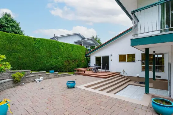 375 Fairway Drive, North Vancouver For Sale - image 35