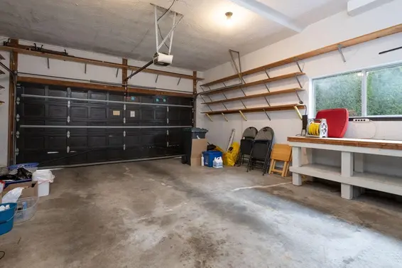 375 Fairway Drive, North Vancouver For Sale - image 37