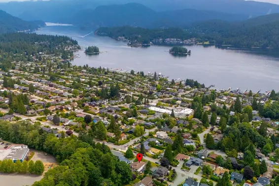 375 Fairway Drive, North Vancouver For Sale - image 38