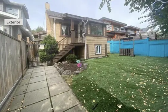 248 East 19 Street, North Vancouver
