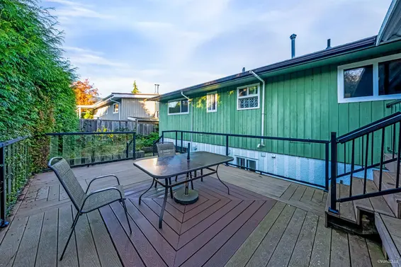 465 Felton Road, North Vancouver For Sale - image 17