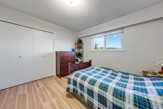 465 Felton Road, North Vancouver For Sale - image 25