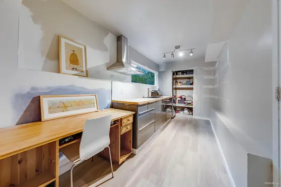 465 Felton Road, North Vancouver For Sale - image 34