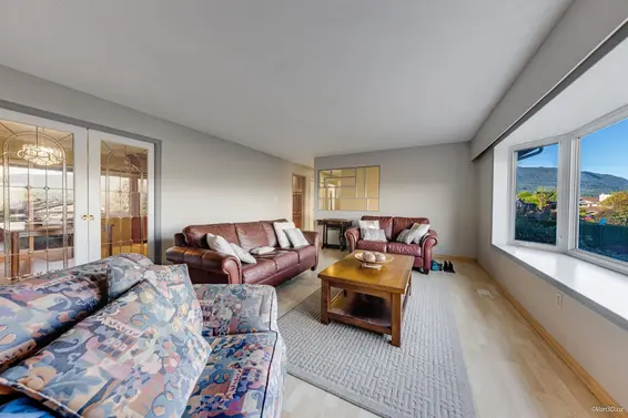 465 Felton Road, North Vancouver For Sale - image 6