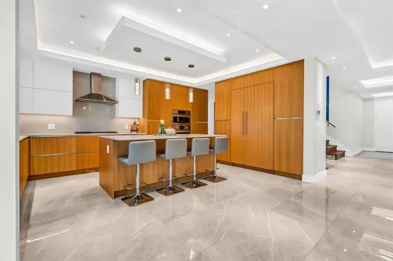 4470 Capilano Road, North Vancouver For Sale - image 10