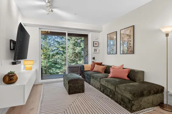 402 733 West 3rd Street, North Vancouver For Sale - image 8