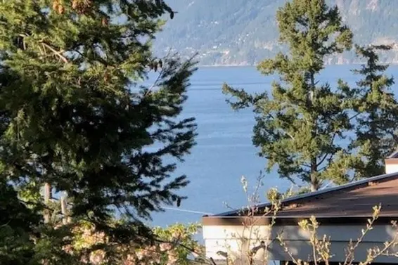 6890 Hycroft Road, West Vancouver For Sale - image 2
