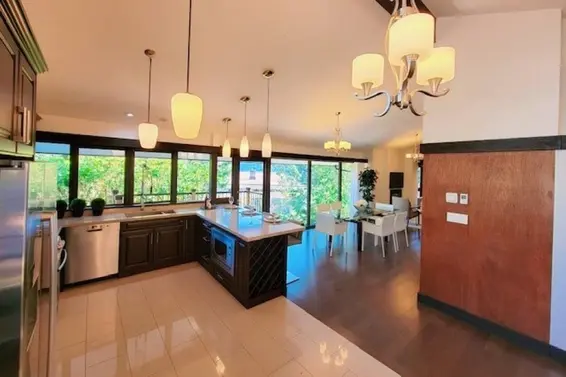 6890 Hycroft Road, West Vancouver For Sale - image 5