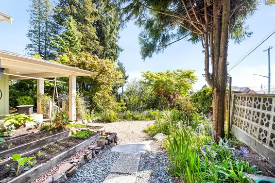 790 East Keith Road, North Vancouver For Sale - image 33