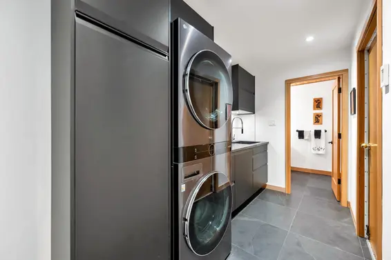 5623 Eagle Court, North Vancouver For Sale - image 16