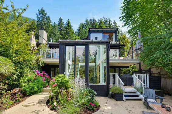 5623 Eagle Court, North Vancouver For Sale - image 3