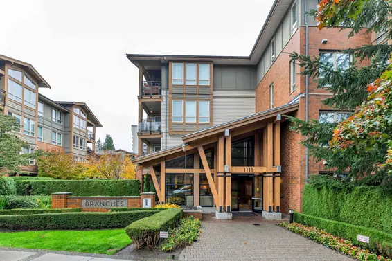310 1111 East 27th Street, North Vancouver