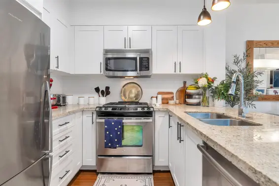 310 1111 East 27th Street, North Vancouver For Sale - image 4