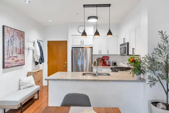 310 1111 East 27th Street, North Vancouver For Sale - image 8