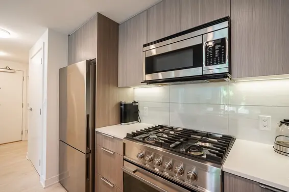 102 1401 Hunter Street, North Vancouver For Sale - image 17