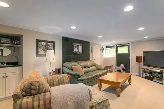 350 Tempe Crescent, North Vancouver For Sale - image 18