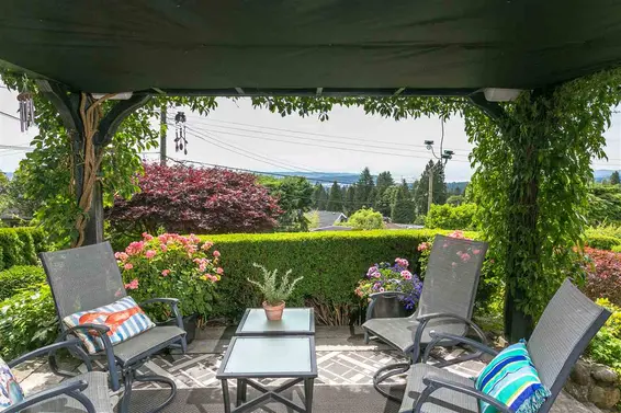 350 Tempe Crescent, North Vancouver For Sale - image 1