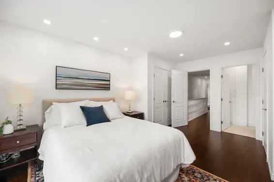 262 East 10 Street, North Vancouver For Sale - image 18