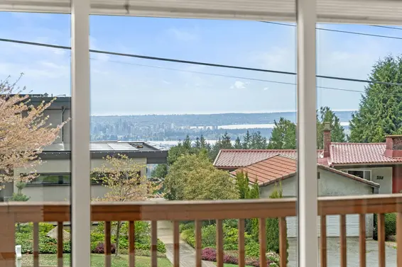 234 Rondoval Crescent, North Vancouver For Sale - image 11