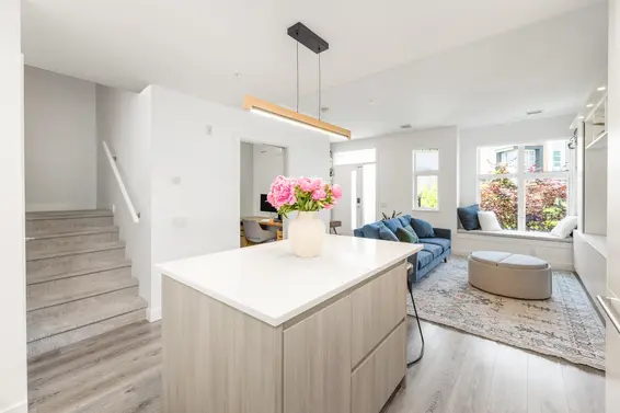 215 2060 Curling Road, North Vancouver For Sale - image 17