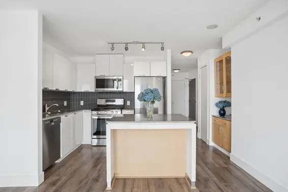 903 151 West 2nd Street, North Vancouver For Sale - image 11