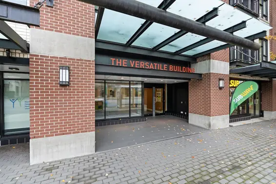 207 111 East 3rd Street, North Vancouver For Sale - image 2