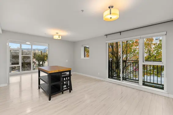207 111 East 3rd Street, North Vancouver For Sale - image 7
