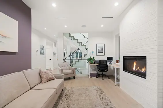 336 East Keith Road, North Vancouver For Sale - image 13
