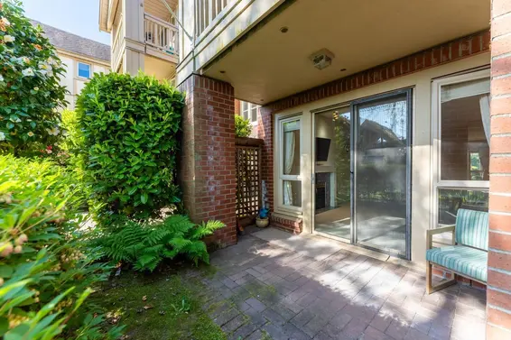 101 843 22nd Street, West Vancouver For Sale - image 3