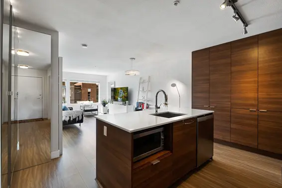 412 1679 Lloyd Avenue, North Vancouver For Sale - image 7