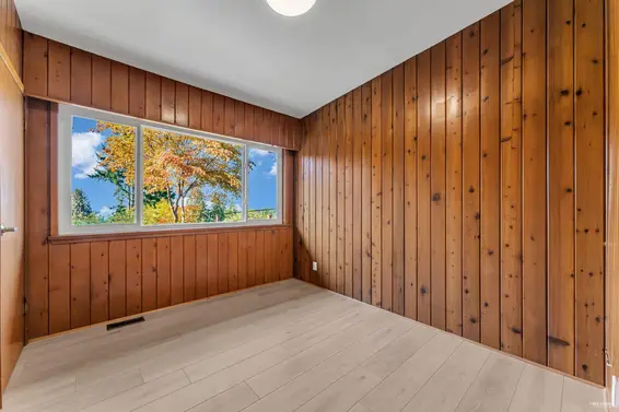 734 Crystal Court, North Vancouver For Sale - image 19