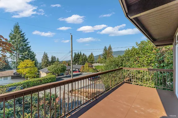 734 Crystal Court, North Vancouver For Sale - image 31