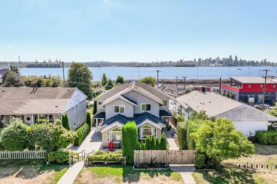 407 East 1st Street, North Vancouver
