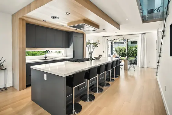 452 East 4th Street, North Vancouver For Sale - image 7