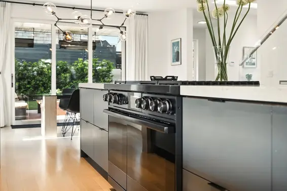 452 East 4th Street, North Vancouver For Sale - image 8