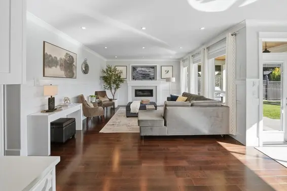 355 East 15th Street, North Vancouver For Sale - image 12