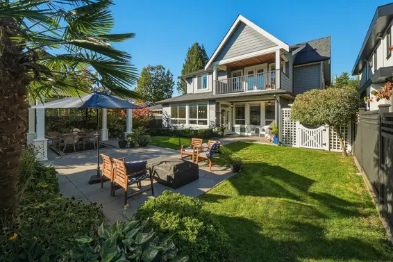 355 East 15th Street, North Vancouver For Sale - image 2