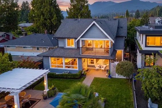 355 East 15th Street, North Vancouver For Sale - image 3