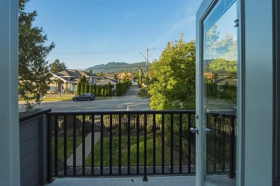 355 East 15th Street, North Vancouver For Sale - image 30