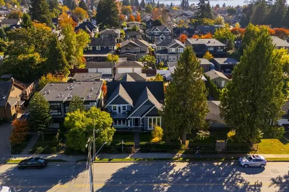 355 East 15th Street, North Vancouver For Sale - image 39