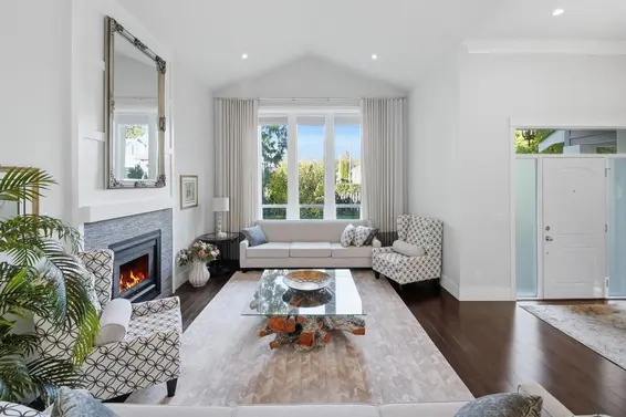 355 East 15th Street, North Vancouver For Sale - image 6