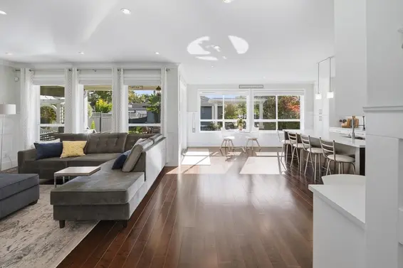 355 East 15th Street, North Vancouver For Sale - image 8