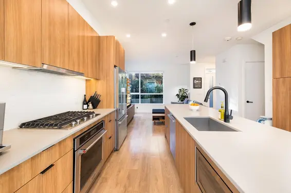 13 533 East 3rd Street, North Vancouver For Sale - image 12