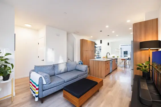 13 533 East 3rd Street, North Vancouver For Sale - image 6