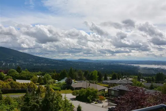 1119 Crestline Road, West Vancouver For Sale - image 11