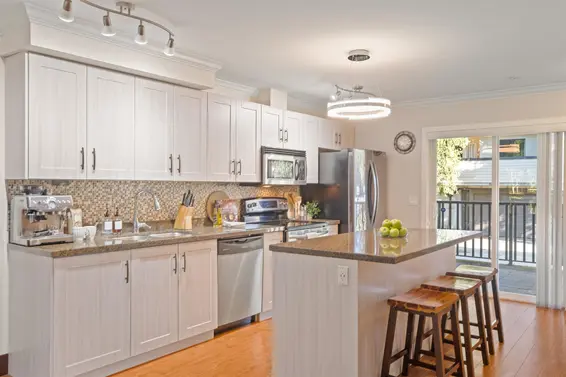 1127 St. Andrews Avenue, North Vancouver For Sale - image 12