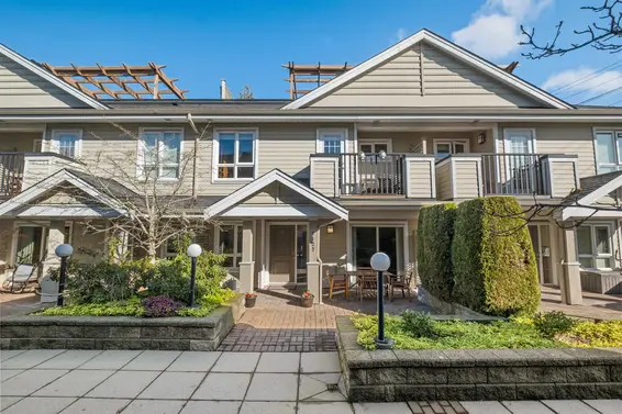 1127 St. Andrews Avenue, North Vancouver For Sale - image 2