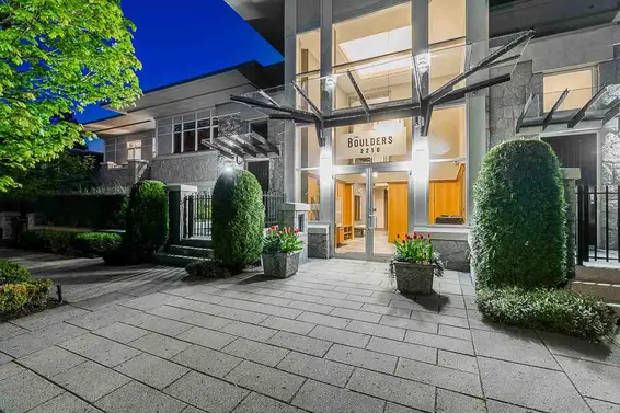 Ph1 2210 Chippendale Road, West Vancouver